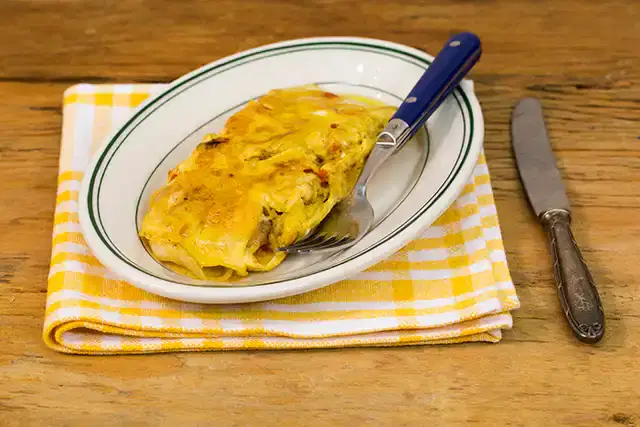 Omelete com refogado de pimentão