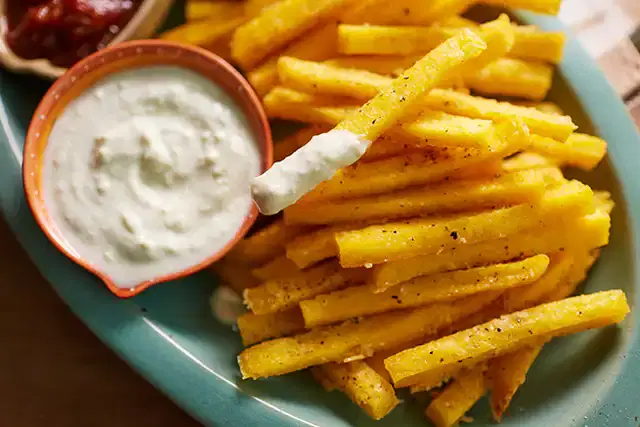 Palitos de polenta no forno