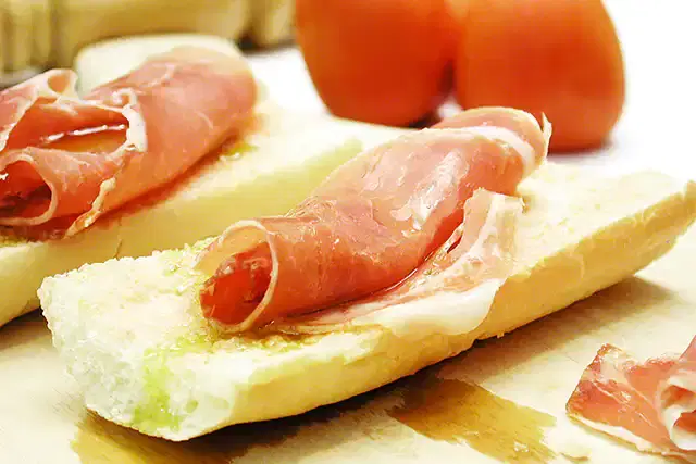 Pan con jamón